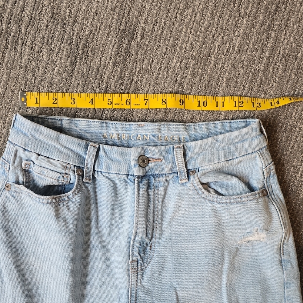American Eagle Outfitters Curvy Mom Jeans - Picture 10 of 13